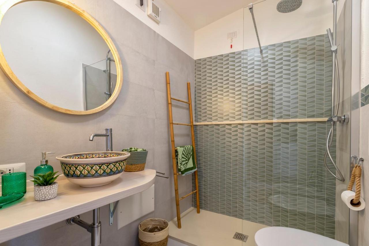 Top Floor Gulf View Apartment 올비아 외부 사진